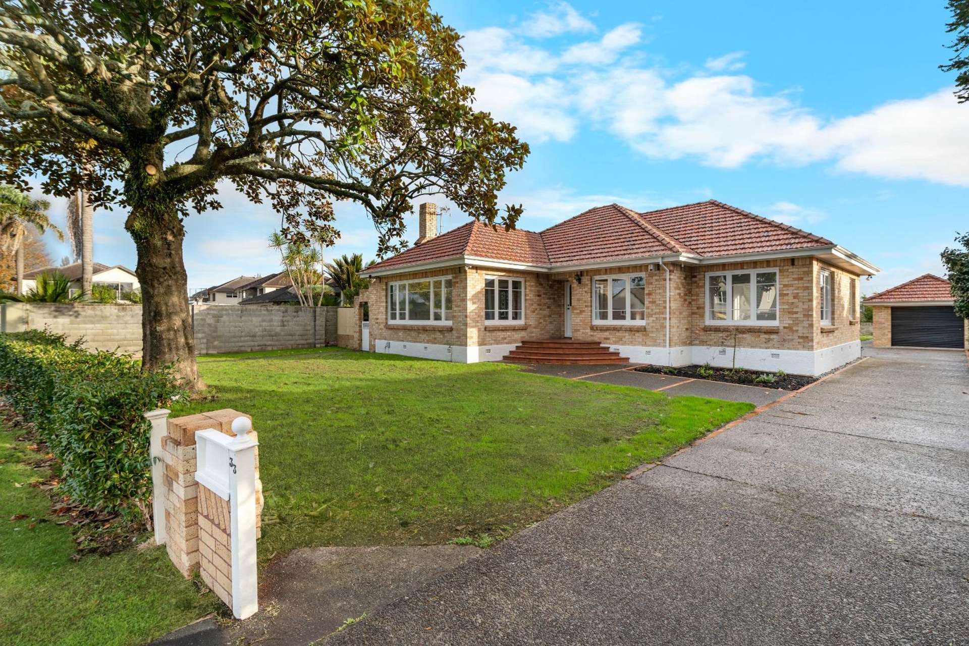 33 Dalethorpe Avenue 10458_0