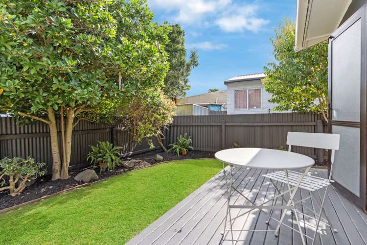 2/20 Frances Street Manurewa_15