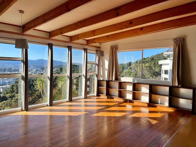 Spacious 2 Bed 2 Bath with Sun, Views & Courtyard