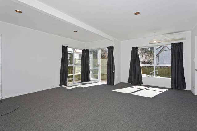 3/13a Eban Avenue Hillcrest_2