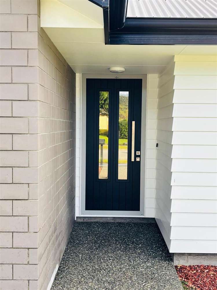 21 Ashley Drive Paroa_31