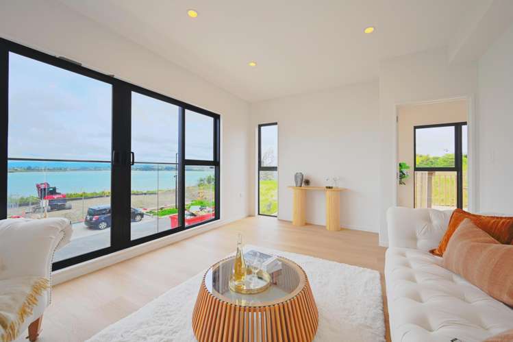 67 Harbourside Parade Hobsonville_4