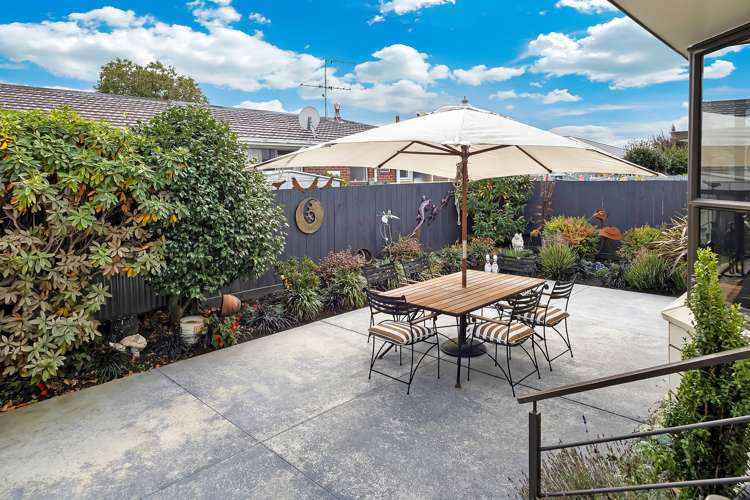 2/287 Cameron Street Ashburton_9