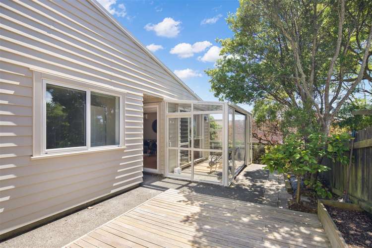 8a Dominica Crescent Grenada Village_1