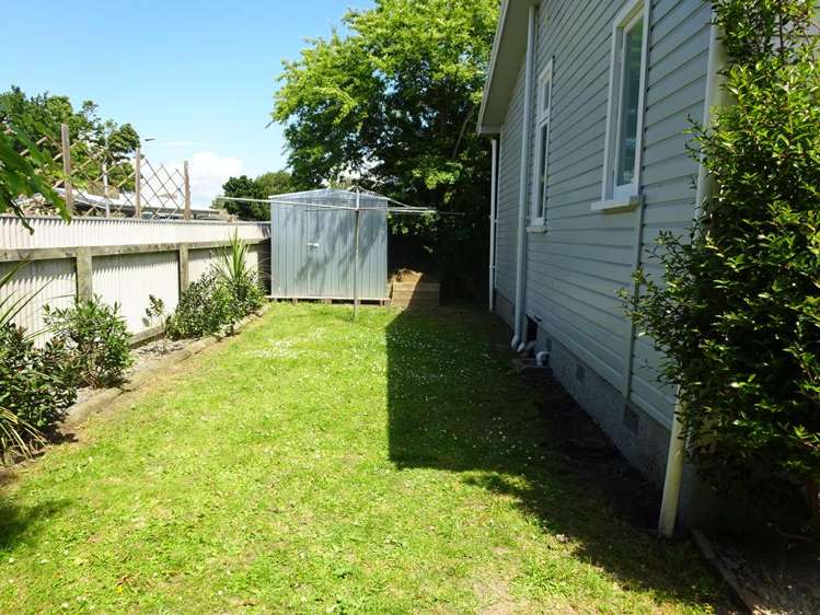 928 Cobham Street 10495_9
