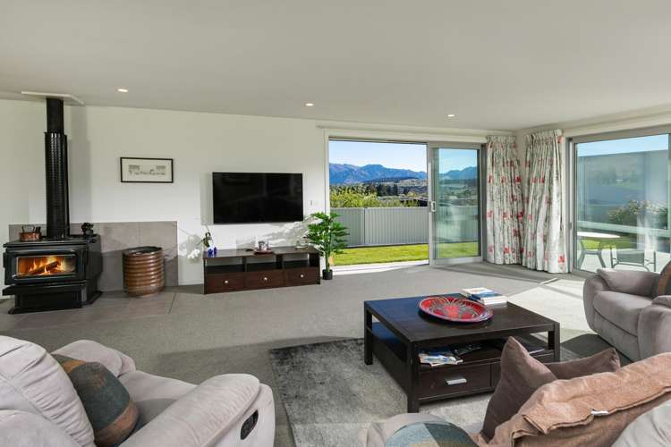110 West Meadows Drive_2