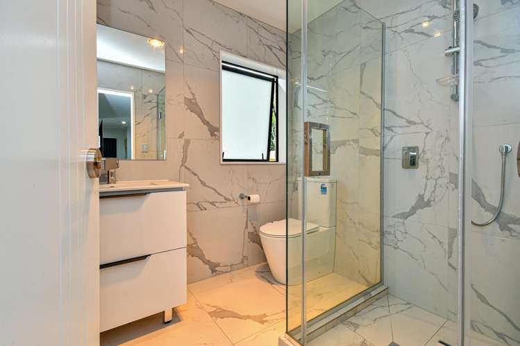 1b Lyndon Place Manurewa_10