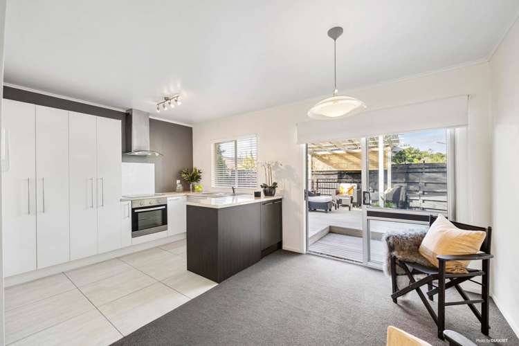 2/83 Meadway Sunnyhills_7