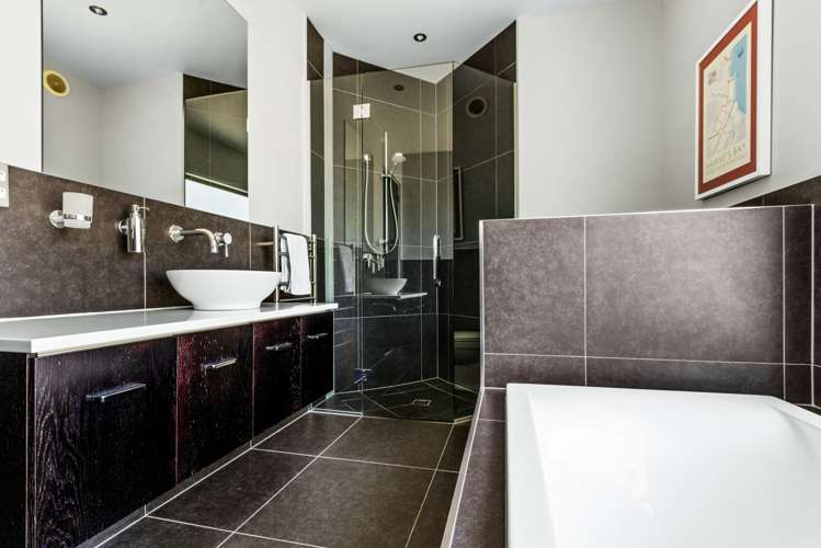 115 Silverton Road Poraiti_17