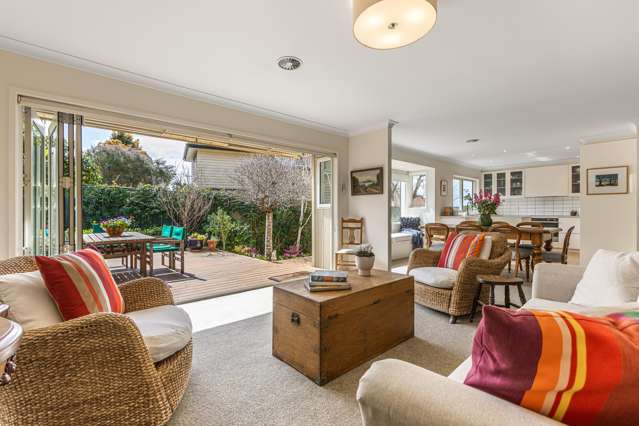 1/5 Hanlon Crescent Narrow Neck_1