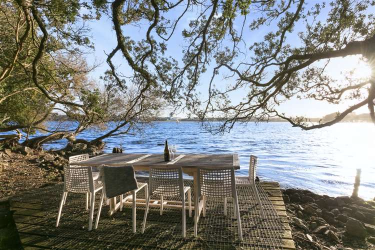 8/258 Hurstmere Road Takapuna_5