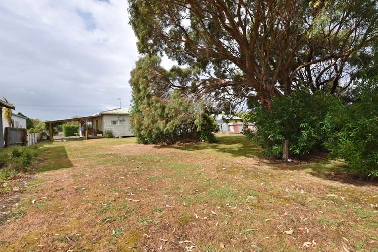 16 Leader Street Riverton_18