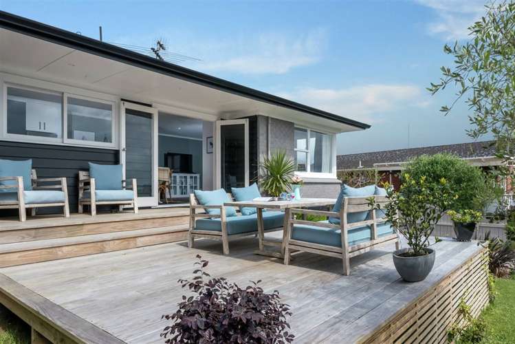 16 Bert Wilson Place Cockle Bay_7