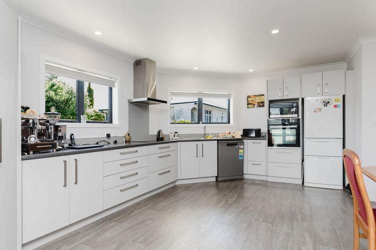 22 McPhee Street_5