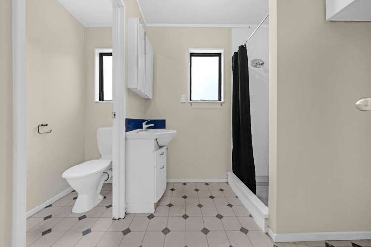 9 & 9A Sherie Place Howick_10