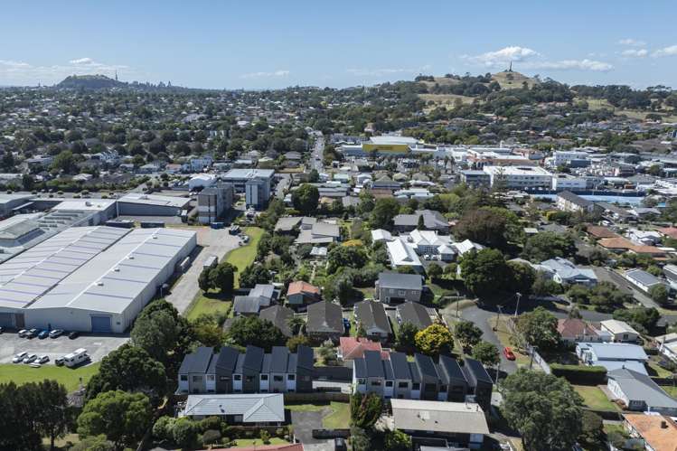 1-10/10 Boyd Avenue Royal Oak_24