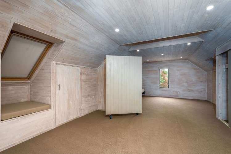 2 Flemings Road Seddon_13