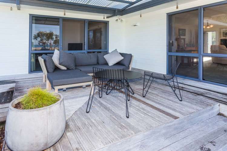 212 Onemana Drive Onemana_25