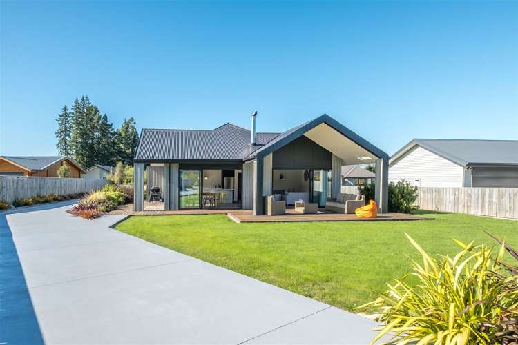 14 Tennyson Close Hanmer Springs_24
