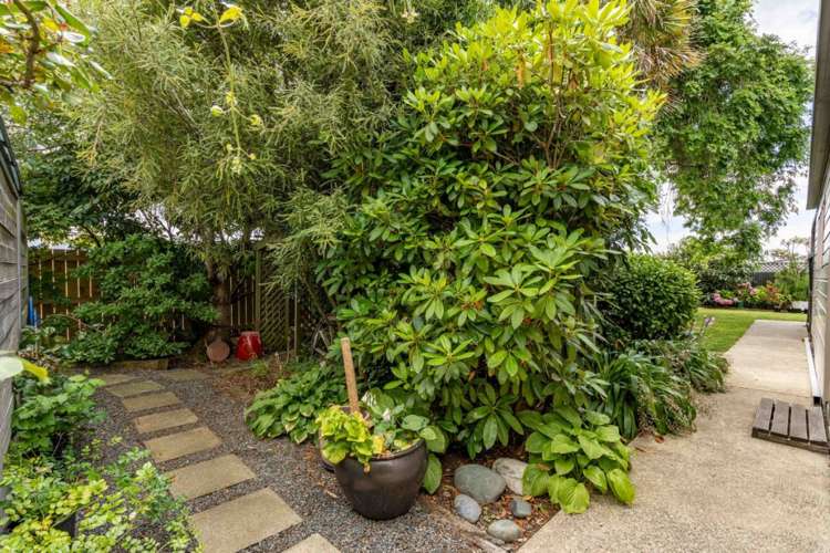 775 Queens Drive Waikiwi_24