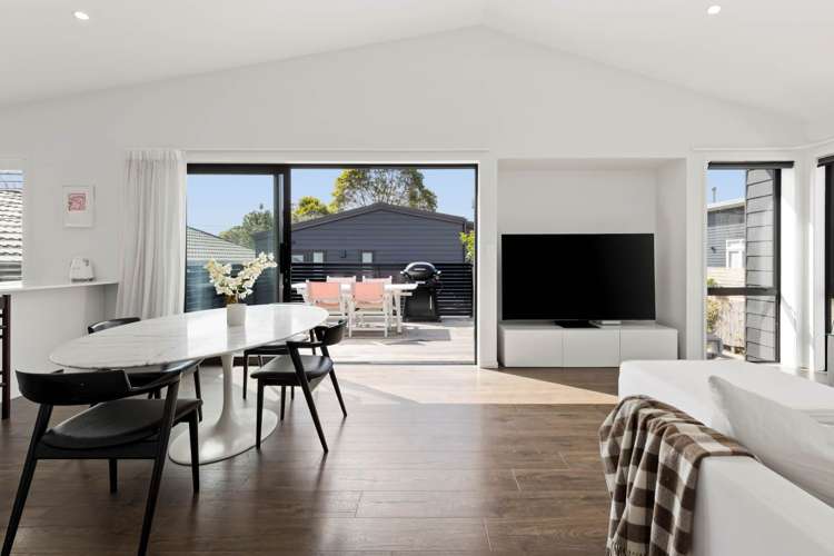 9b William Bayes Place Red Beach_2