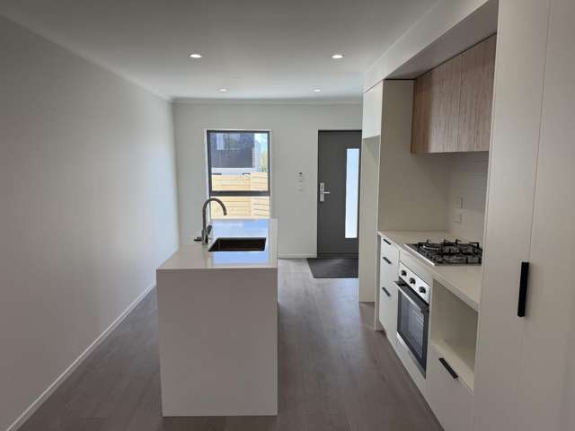 2/50 Forest Lake Road 1066_4