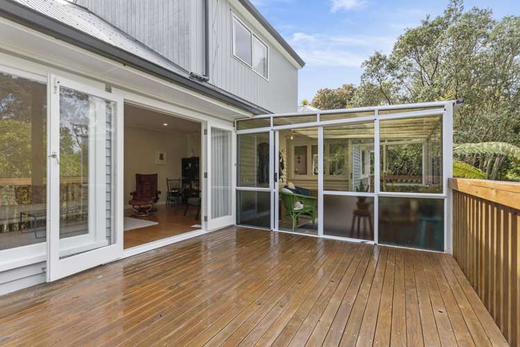 199 Woodlands Park Road Titirangi_16