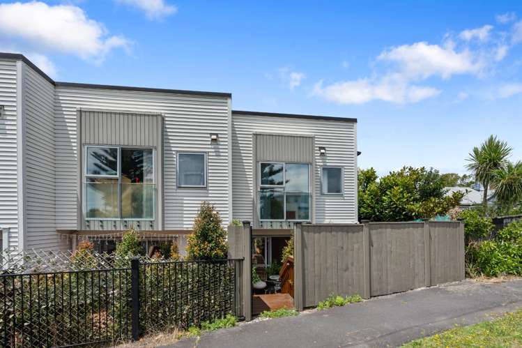 4/45 Methuen Road 1733_18