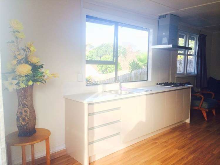 68 Connaught Street Blockhouse Bay_1