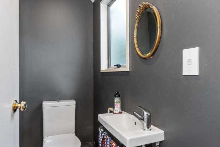 1/10 Kinloch Street Saint Albans_11