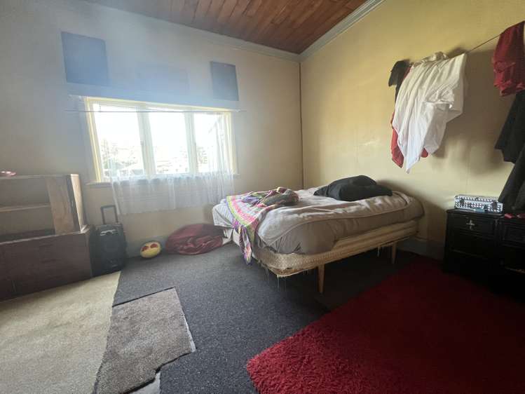 289 High Street Dannevirke_9