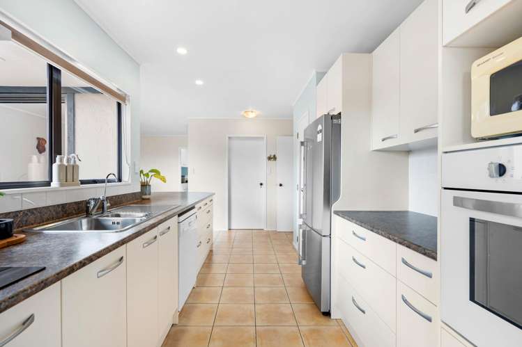 227 Fairway Drive Te Kamo_4