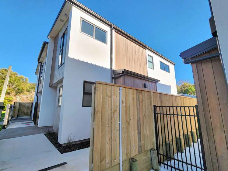 7/31 Wainuiomata Road_0