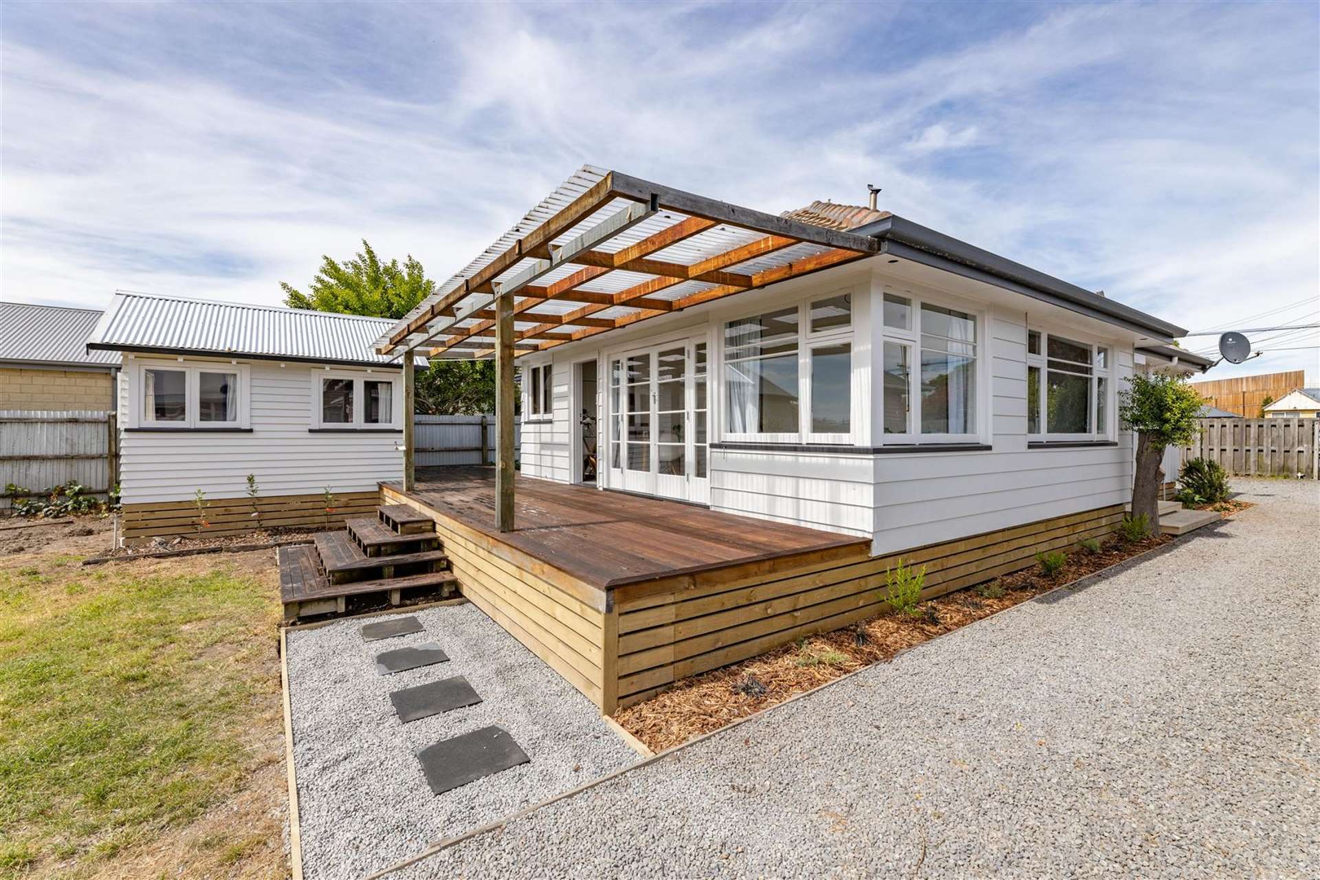 215 Breezes Road Aranui_0