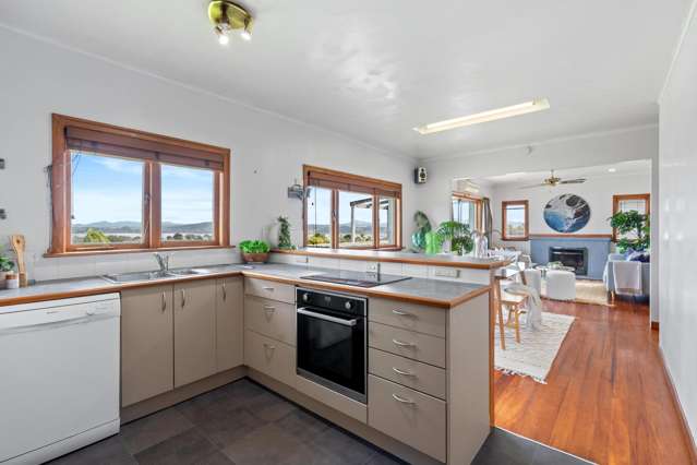 Fresh price, clear intent - vendor wants it sold