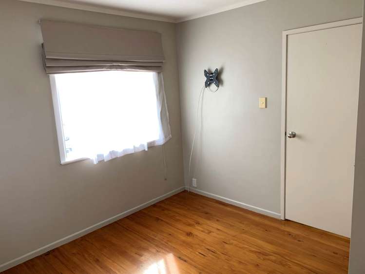 6 Huxley Place Glen Innes_13