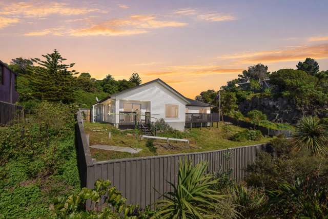 5 Main Road Redcliffs_1