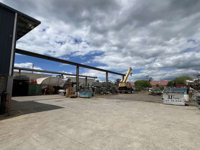 Rear warehouse/52 Porana Road Wairau Valley_4