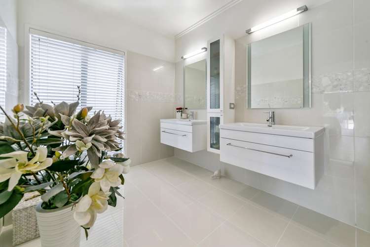 7 Burgundy Park Avenue Henderson_17