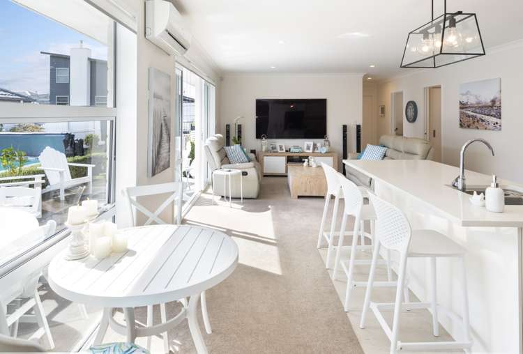 65 Constellation Avenue Beachlands_10