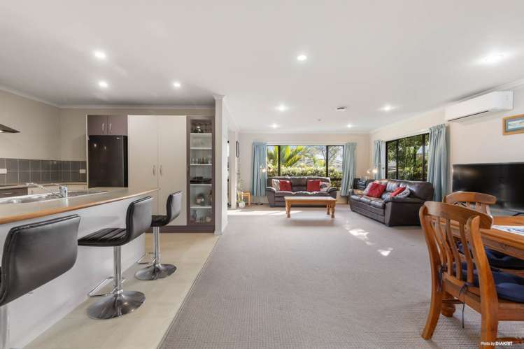 15 Wroxton Place Waiuku_3