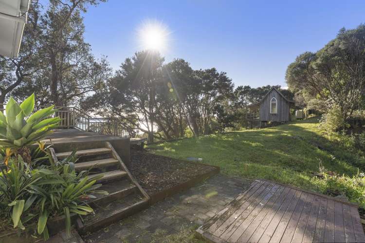 2 Barr Road Mahurangi West_18