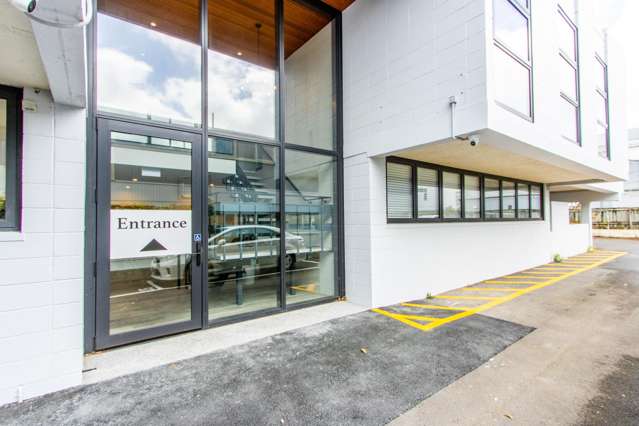 2/7 Anzac Street Takapuna_1