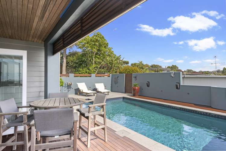 7 Elizabeth Place Mairangi Bay_9