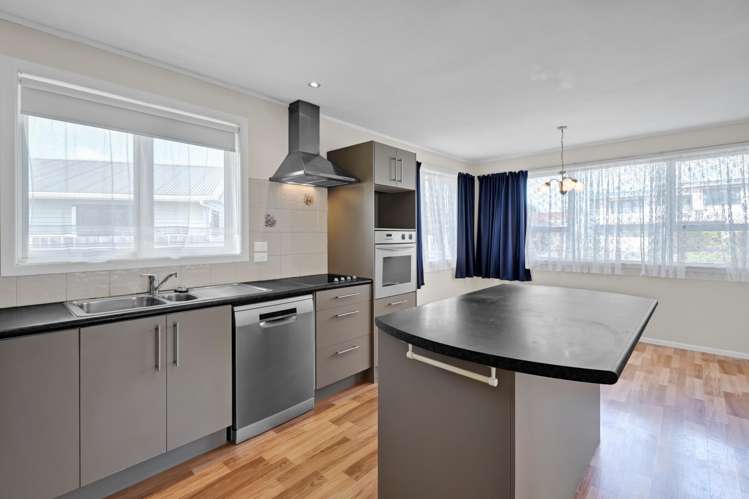 14 Kauri Street_4