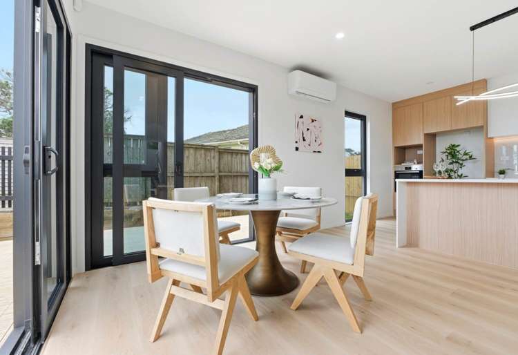 88A Bradbury Road Botany Downs_13