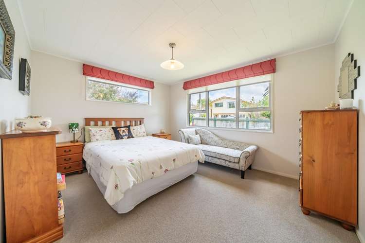 6 Langwell Place Papakōwhai_22