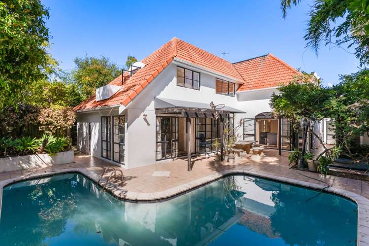 19 Elizabethan Gardens St Heliers_1