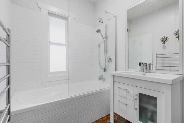 4078a Great North Road Glen Eden_14