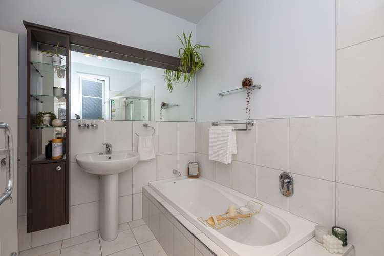 30 Newry Road Raumati Beach_21